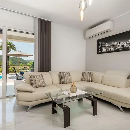 Mia Opatija Drazice Villa